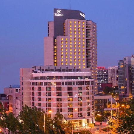 Hilton Beijing Hotel Exterior foto